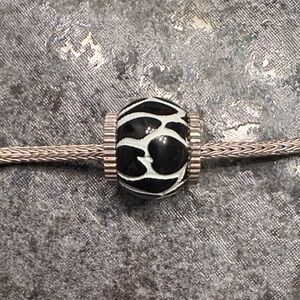 Elegant Black and Silver Bead Bracelet